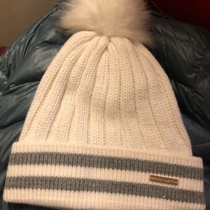 Vince Camuto beanie
